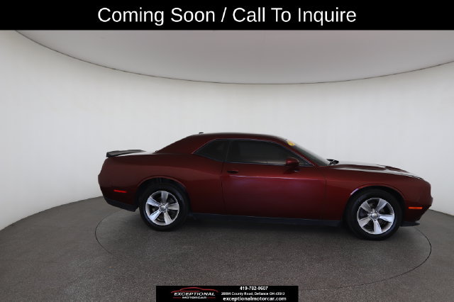 Used 2017 Dodge Challenger SXT RWD image 22