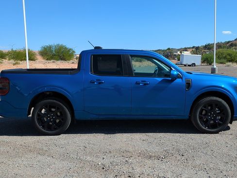 Used 2025 Ford Maverick Lobo AWD/4WD image 2