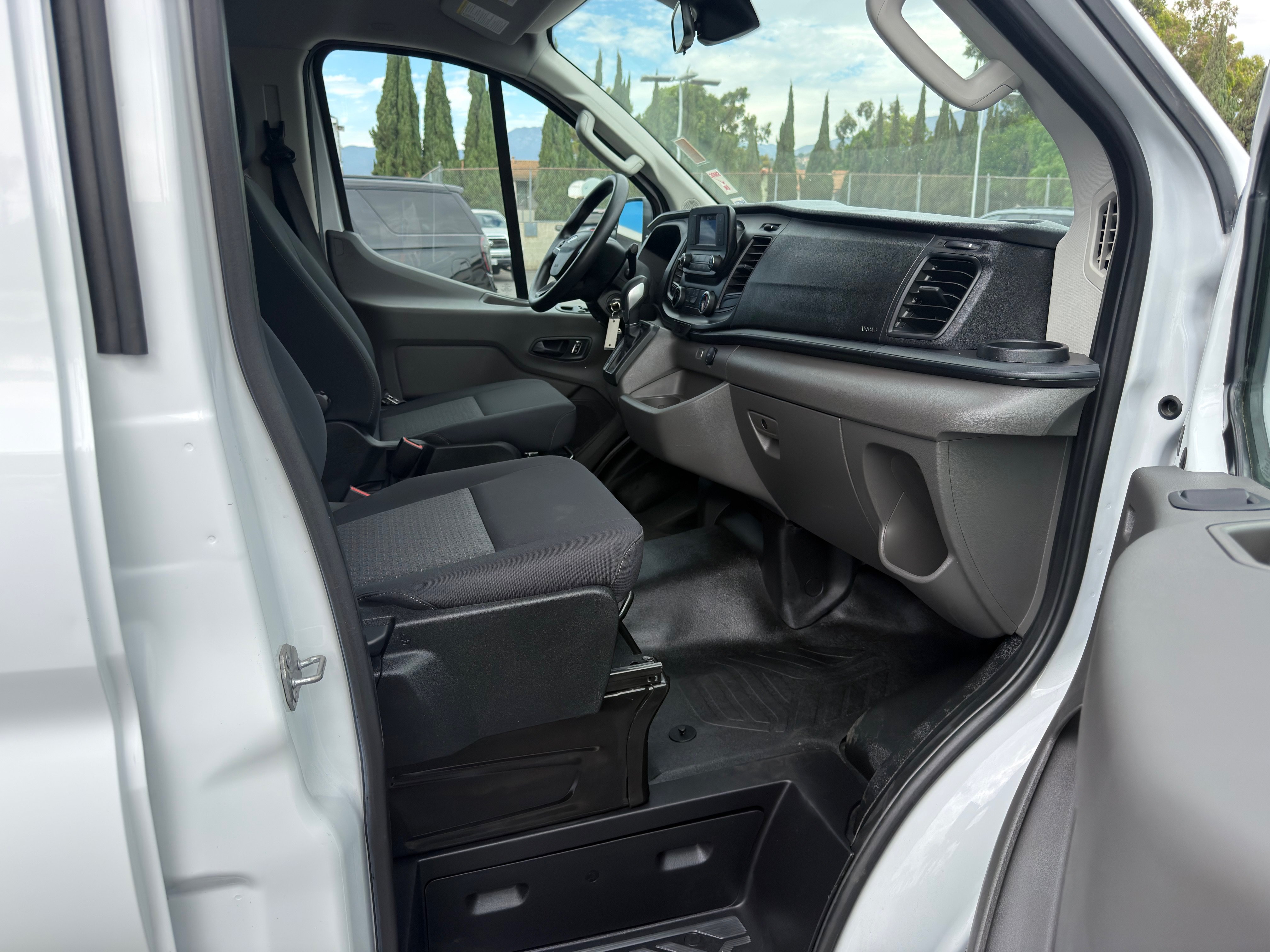 Used 2025 Ford Transit 250 Low Roof w/ Exterior Upgrade Package RWD image 10