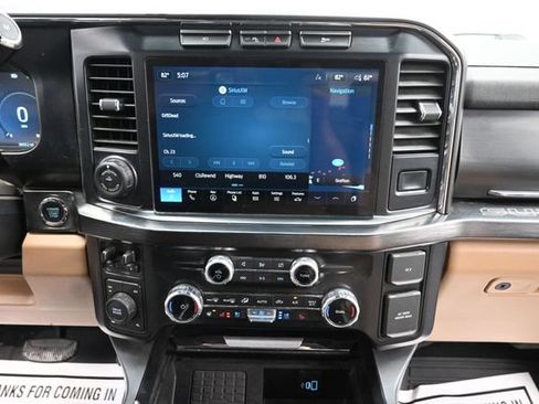 Used 2023 Ford F250 Lariat w/ Sport Appearance Package AWD/4WD image 16