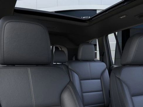 New 2026 GMC Acadia Elevation image 24