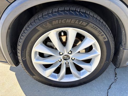 Used 2019 INFINITI QX50 Essential w/ Proactive Package image 11