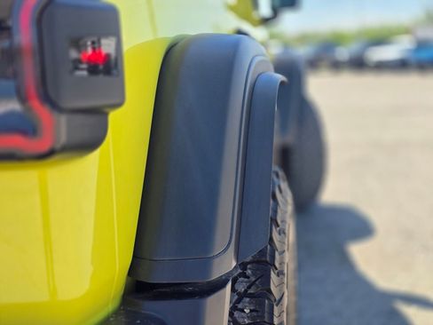 Used 2023 Jeep Wrangler Unlimited Sport image 15