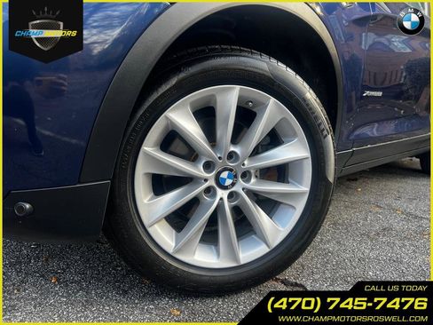 Used 2017 BMW X3 xDrive28i image 3