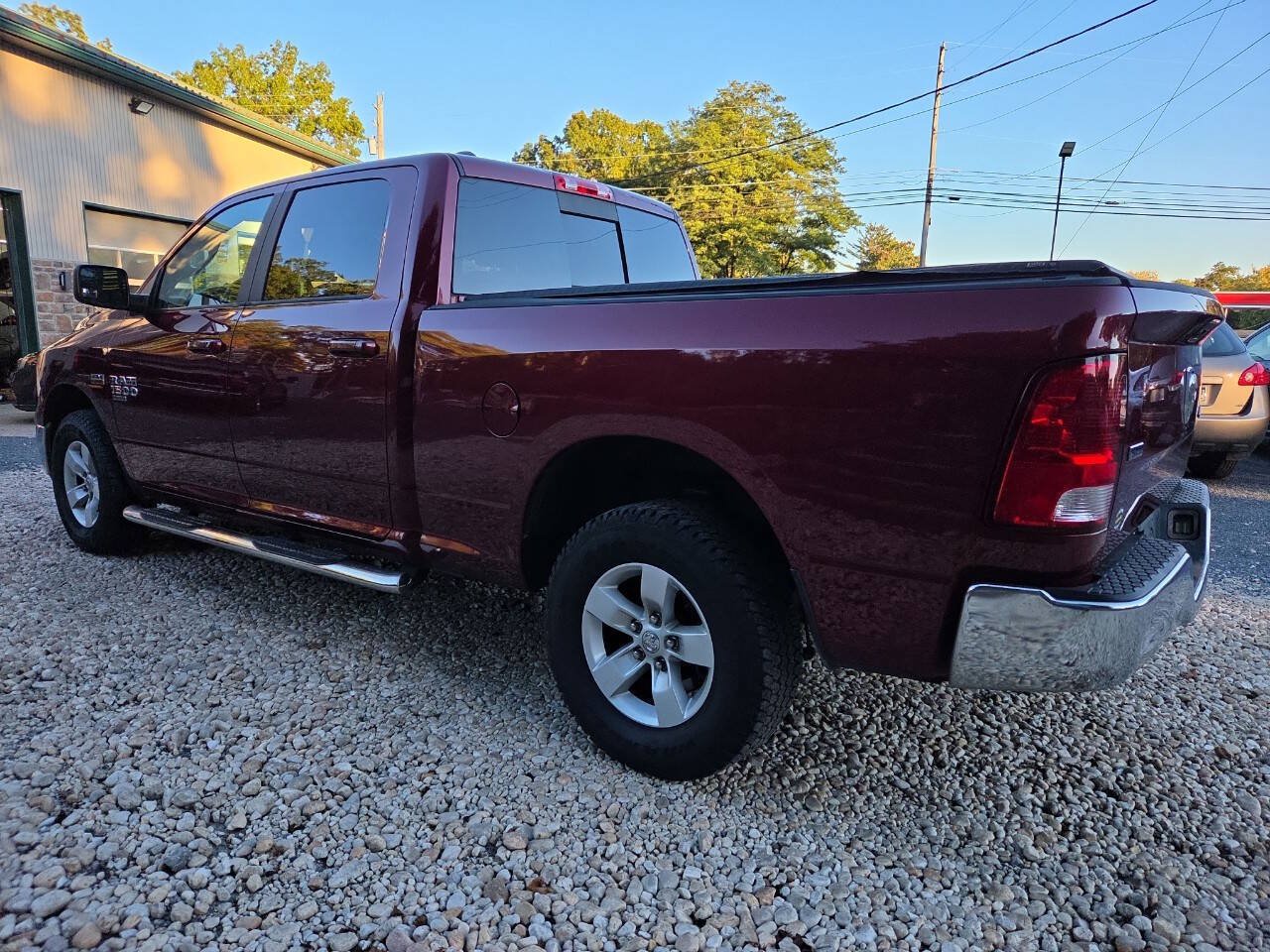 Used 2019 RAM 1500 Classic SLT AWD/4WD image 5