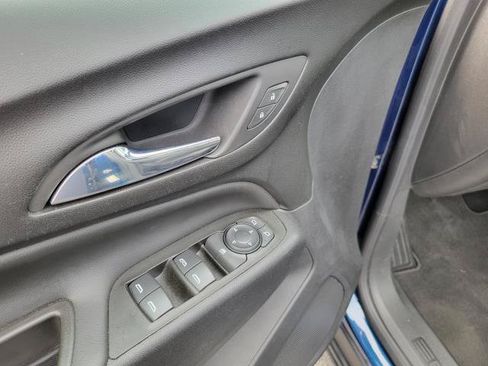 Used 2023 Chevrolet Equinox LT FWD image 7