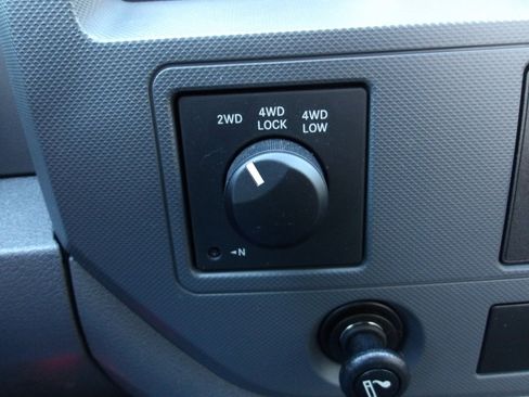 Used 2008 Dodge Ram 2500 Truck SLT w/ Popular Equipment Group image 19