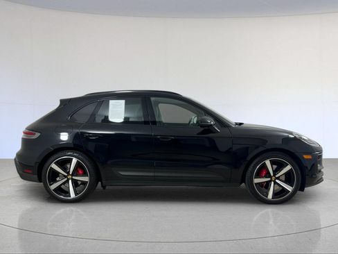 Certified 2024 Porsche Macan S AWD/4WD image 9