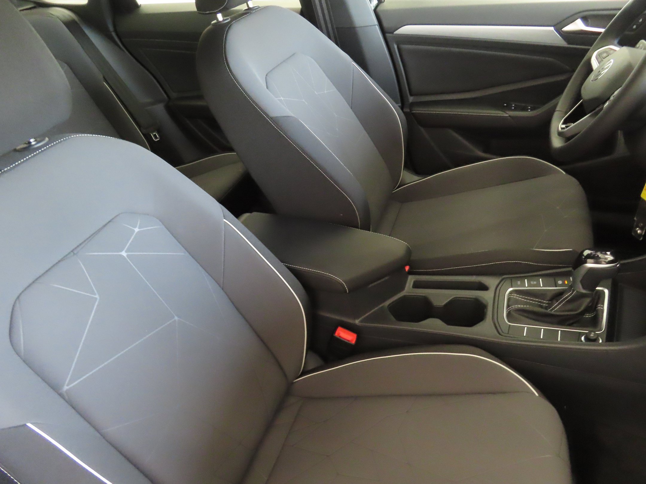 Used 2026 Volkswagen Jetta Sport FWD image 24