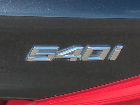 Used 2020 BMW 540i xDrive 540i xDrive image 11
