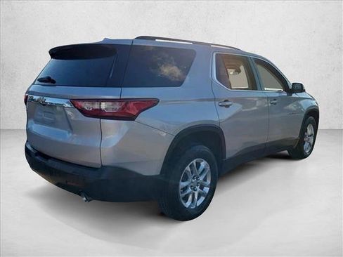 Used 2021 Chevrolet Traverse LT FWD image 5