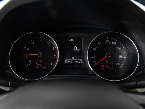 Used 2018 Volkswagen Passat 2.0T SE image 32