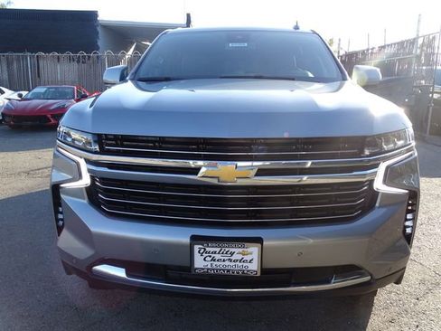 Used 2024 Chevrolet Suburban LT image 5