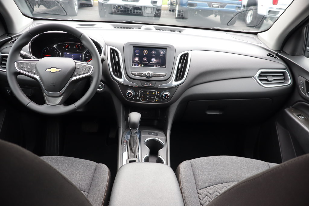Used 2023 Chevrolet Equinox LT FWD image 18