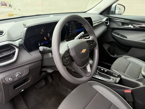 Used 2024 Chevrolet TrailBlazer LT image 19