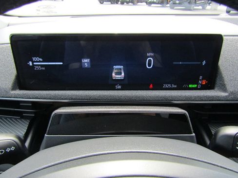 Used 2025 Ford Mustang Mach-E Premium AWD/4WD image 27