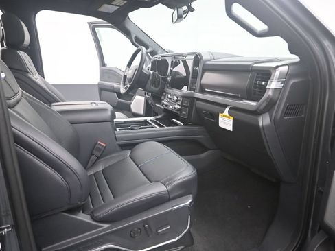 New 2026 Ford F250 Platinum AWD/4WD image 24
