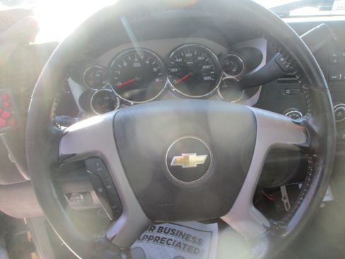 Used 2014 Chevrolet Silverado 2500 LT w/ Suspension Package, Off-Road image 11