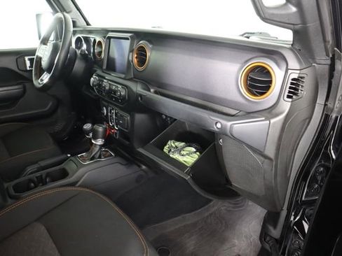 Used 2022 Jeep Gladiator Mojave w/ LED Lighting Group image 59