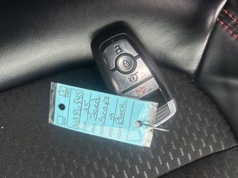 Used 2025 Ford Escape ST-Line image 26