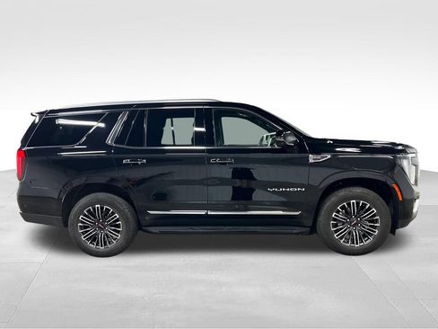 Certified 2025 GMC Yukon Elevation w/ Technology Package AWD/4WD image 2