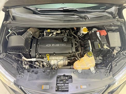 Used 2018 Chevrolet Sonic LT image 33