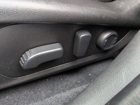 Certified 2024 Subaru Crosstrek 2.0i Premium image 18