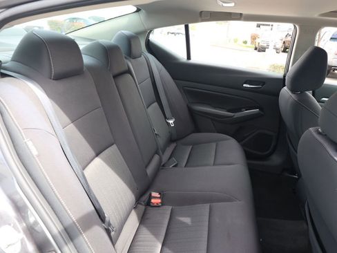 Used 2021 Nissan Altima 2.5 SV w/ SV Premium Package image 17