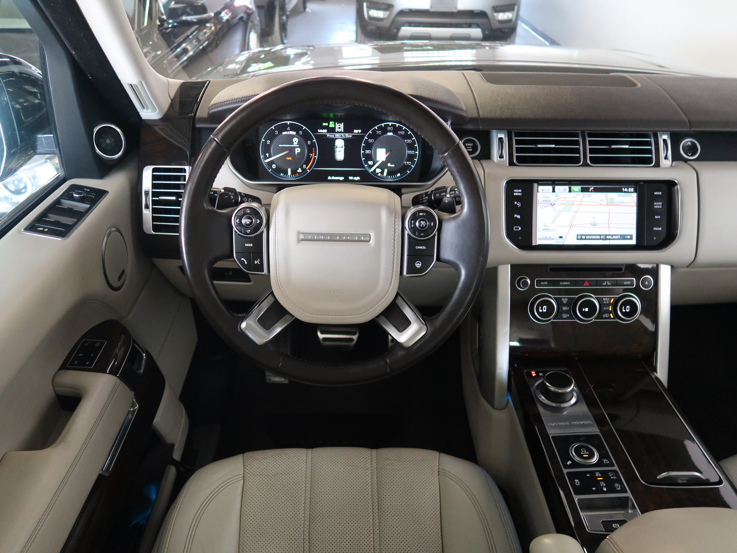 Used 2014 Land Rover Range Rover Long Wheelbase Supercharged AWD/4WD image 14