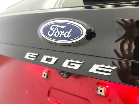 Used 2022 Ford Edge SEL w/ Convenience Package AWD/4WD image 18