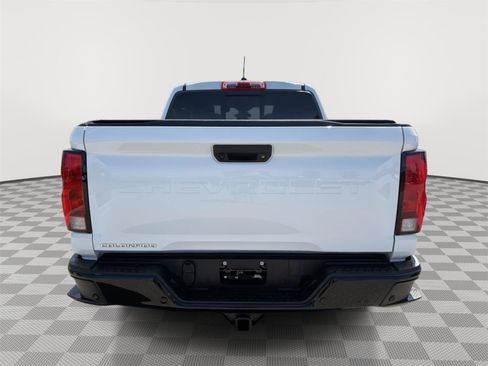 Used 2024 Chevrolet Colorado Trail Boss AWD/4WD image 4
