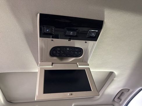 Used 2017 GMC Yukon Denali w/ Open Road Package image 27