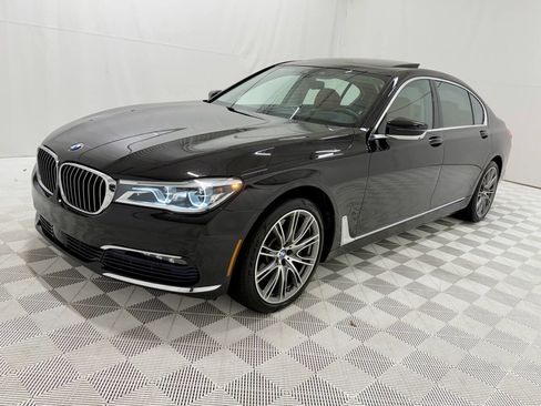 Used 2016 BMW 750i xDrive image 5