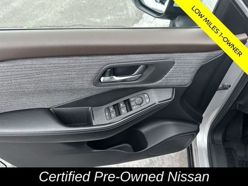 Certified 2023 Nissan Rogue SV image 24