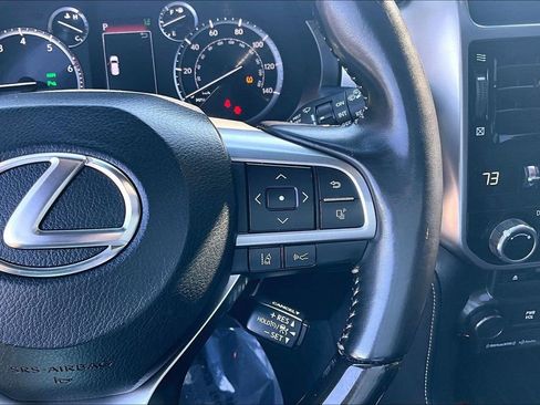 Used 2022 Lexus GX 460 Luxury w/ Sport Design Package image 12