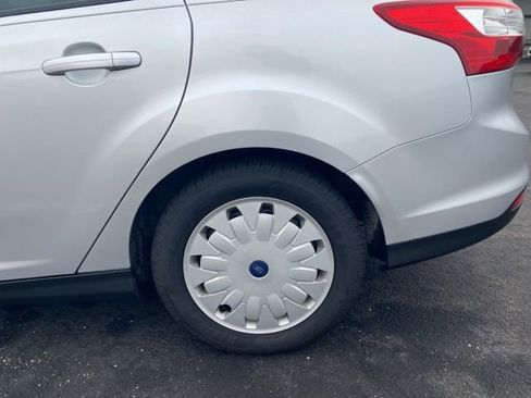 Used 2014 Ford Focus SE image 12