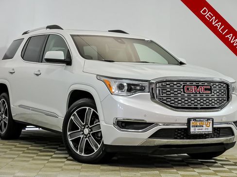 Used 2018 GMC Acadia Denali w/ Technology Package AWD/4WD image 1