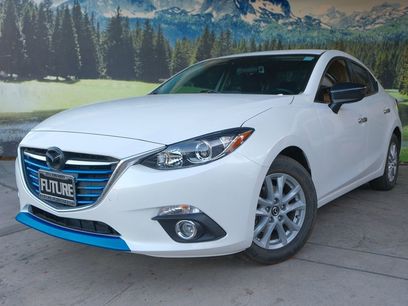 Used 2016 MAZDA MAZDA3 i Sport w/ Preferred Equipment Package