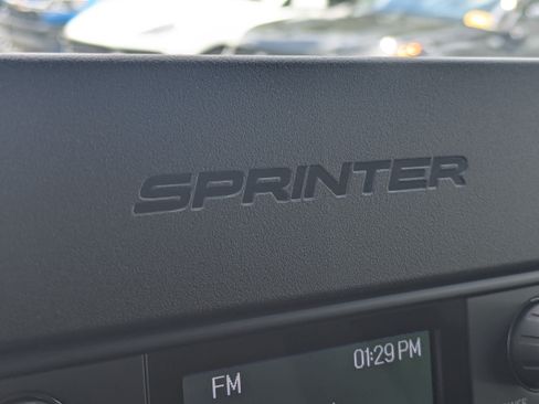 Used 2024 Mercedes-Benz Sprinter 3500 image 28