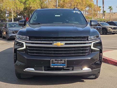 Used 2024 Chevrolet Suburban LT AWD/4WD image 8