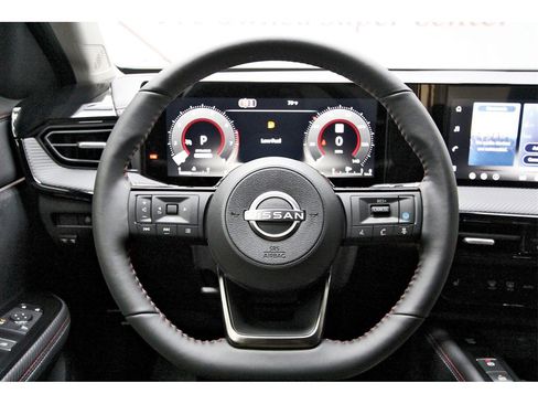 New 2026 Nissan Kicks SR image 13