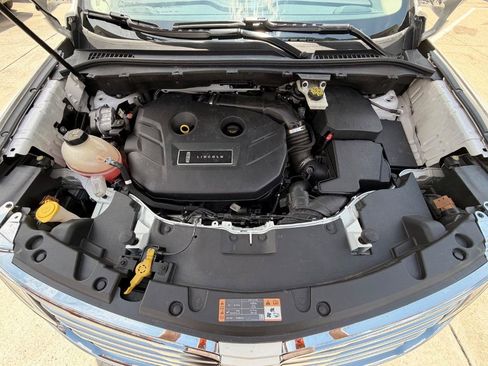 Used 2017 Lincoln MKC Select w/ Select Plus Package FWD image 8