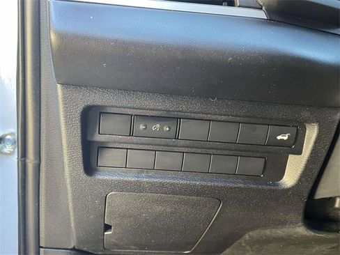 Used 2022 Mitsubishi Outlander SEL image 18