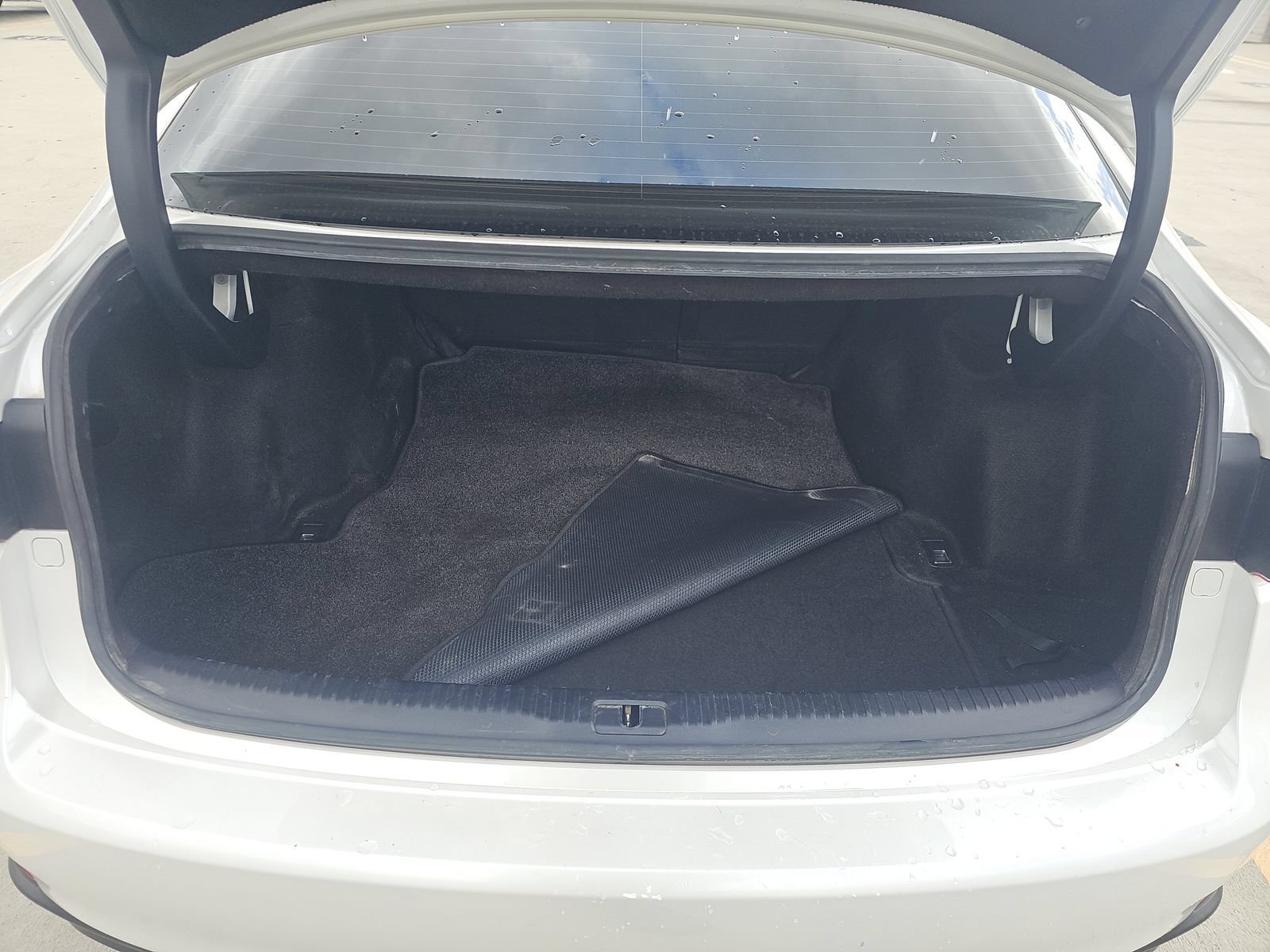 Used 2019 Lexus IS 300 RWD image 7