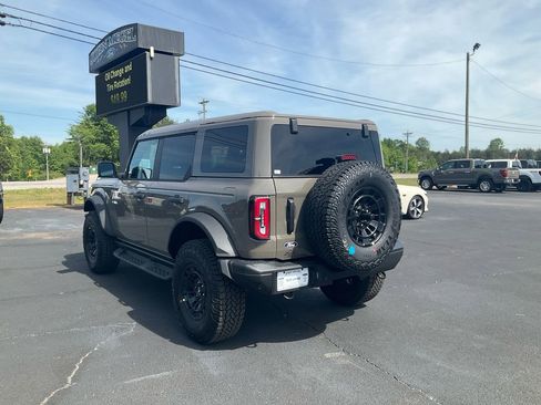 New 2026 Ford Bronco Badlands image 7