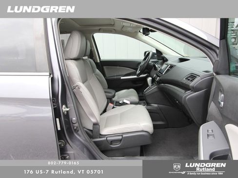 Used 2016 Honda CR-V Touring image 9