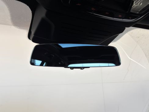 New 2026 BMW X7 xDrive40i w/ Executive Package image 17