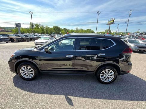 Used 2020 Nissan Rogue SV FWD image 29