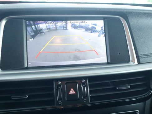 Used 2019 Kia Optima LX FWD image 25