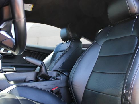 Used 2022 Ford Mustang Premium RWD image 11
